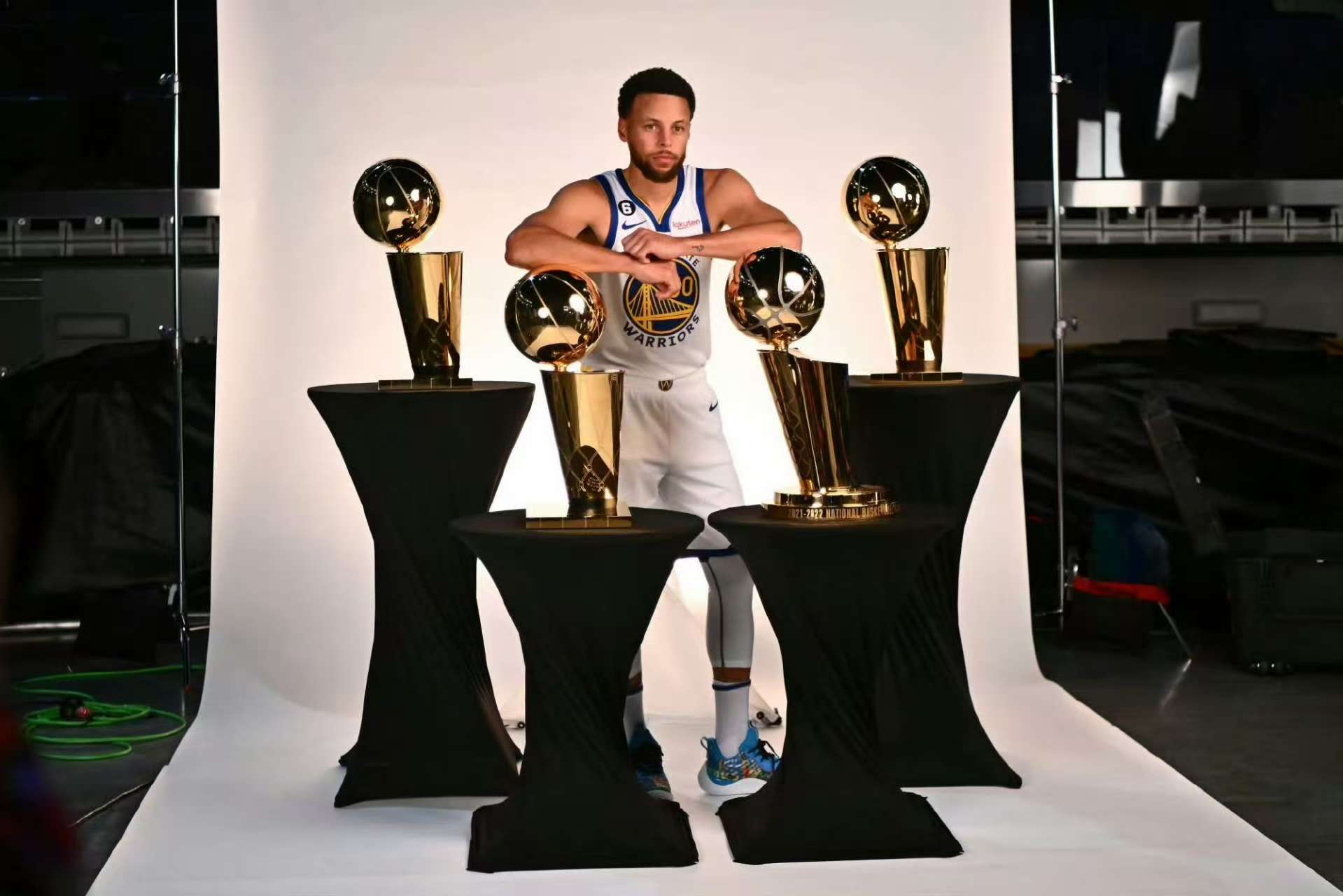 Én mand, én by: Currys gyldne legende